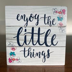 Wall hanging frame with quote Good Shape